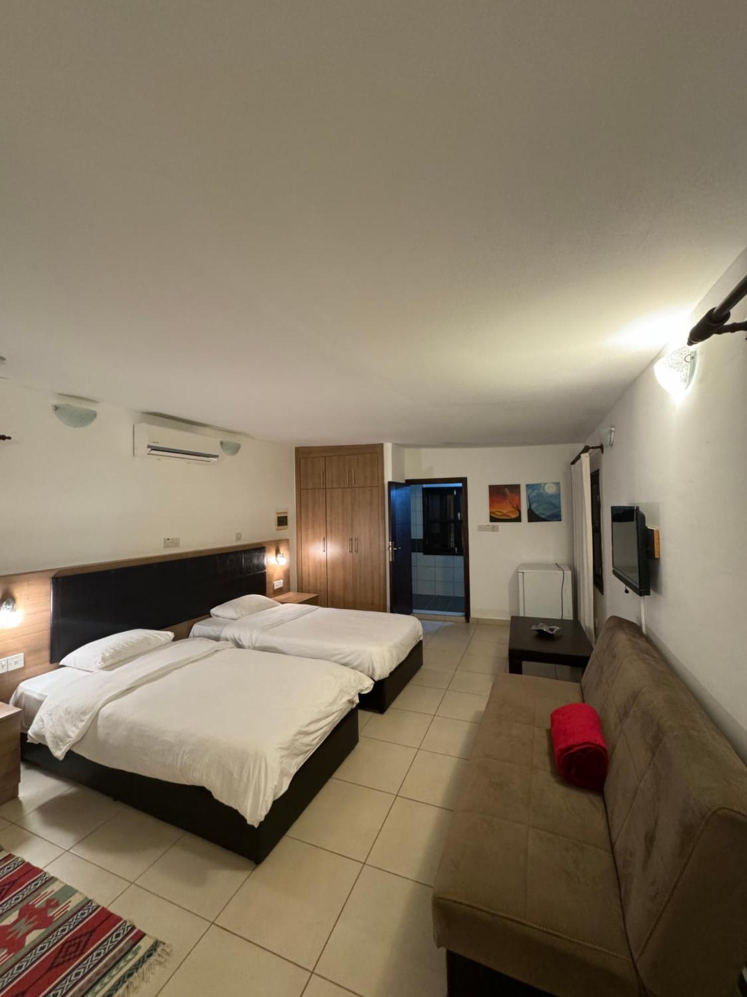Betul Guest House Famagouste Extérieur photo