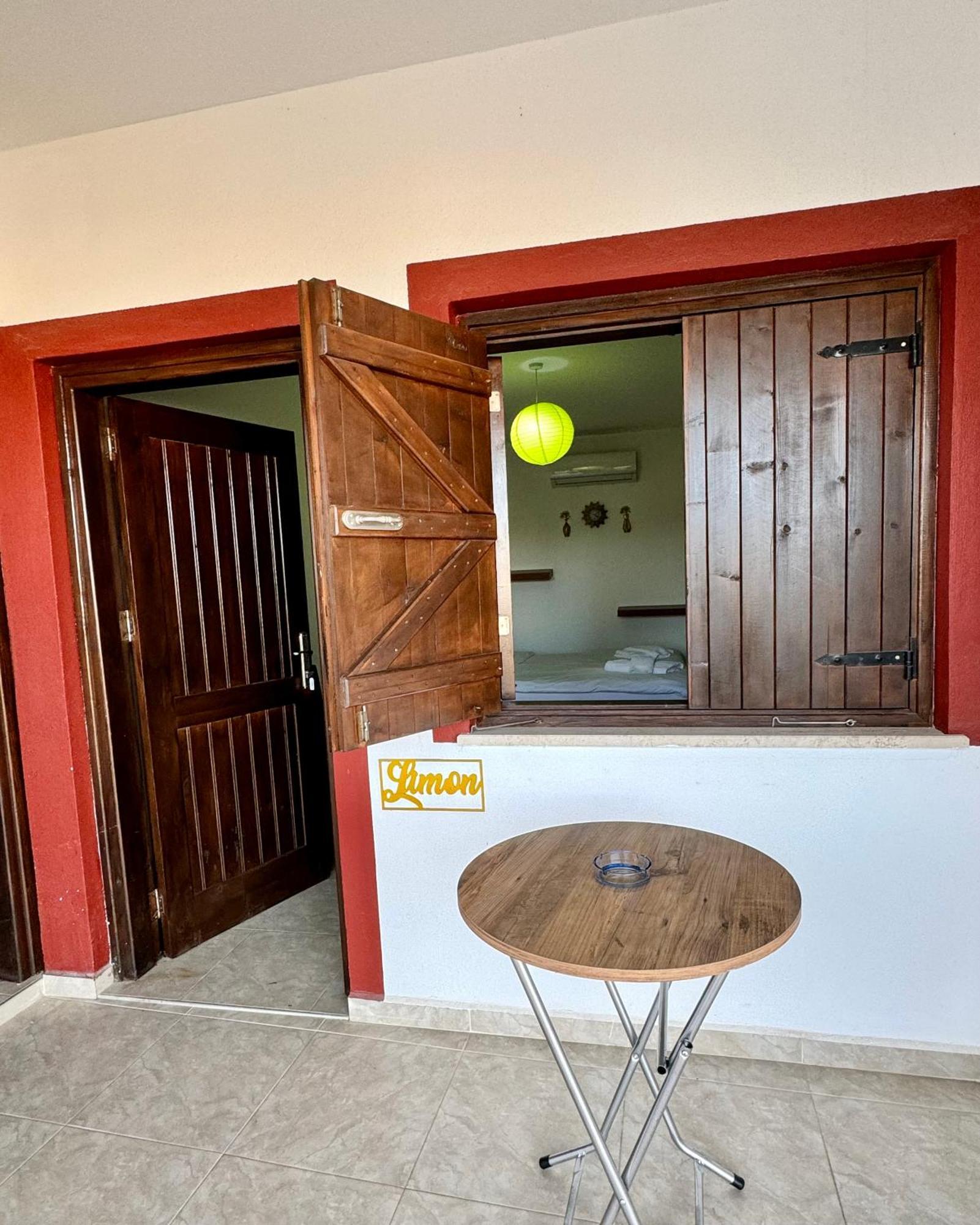 Betul Guest House Famagouste Extérieur photo