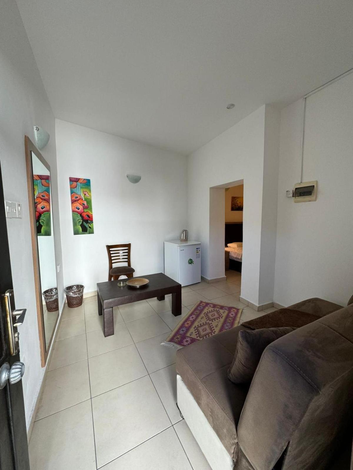 Betul Guest House Famagouste Extérieur photo